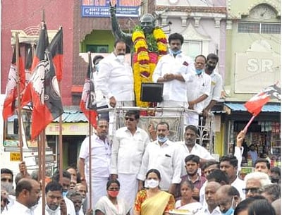 ராணிப்பேட்டை: அதிமுக சார்பில் அண்ணா பிறந்தநாள் விழா