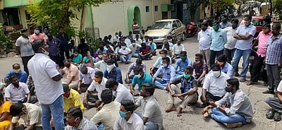 புதுச்சேரியில் முதல்வர் வீட்டை முற்றுகையிட முயன்ற பொதுப்பணித்துறை ஊழியர்கள் கைது