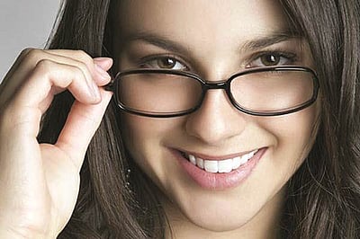 'கண்ணாடி அணிவது கரோனா தொற்றிலிருந்து பாதுகாக்கலாம்'