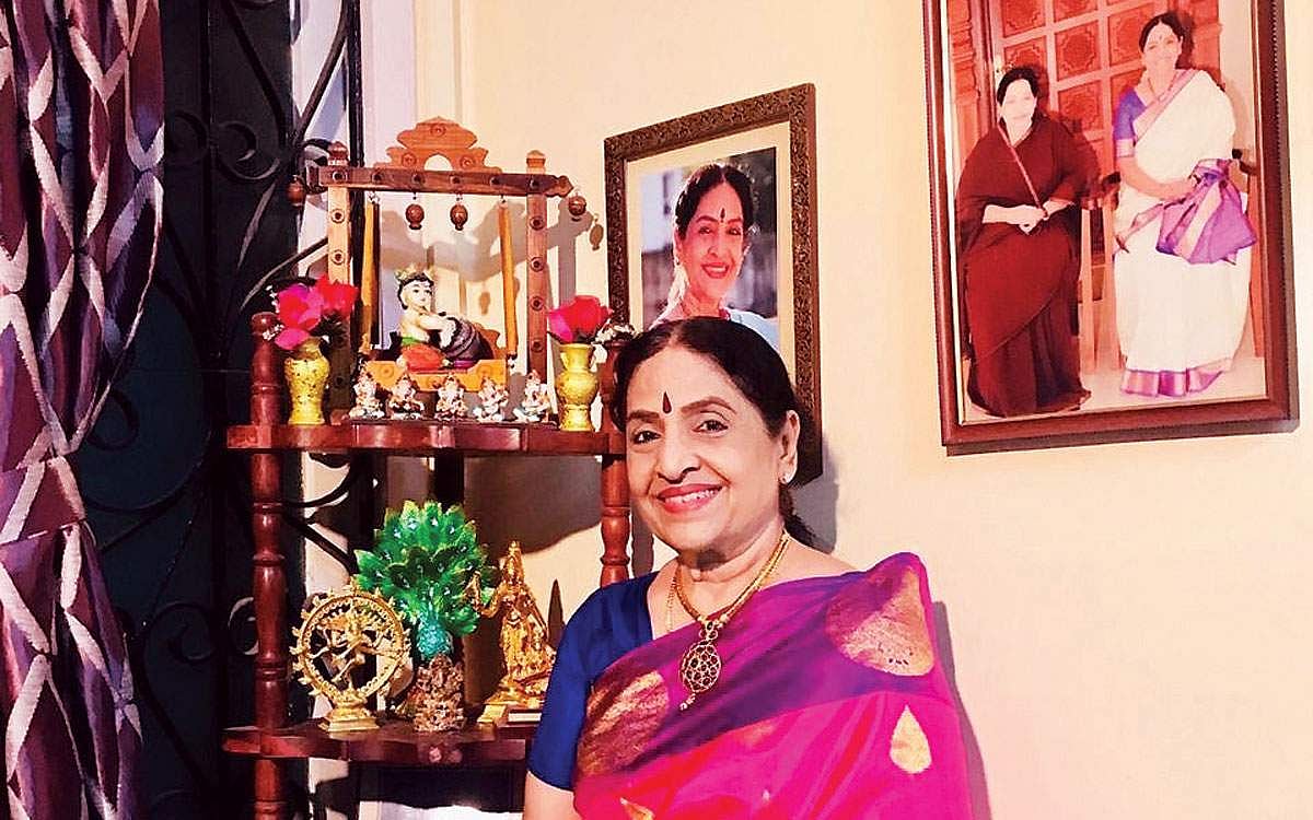 ரோஜா மலரே! - 57: மீனாகுமாரி காப்பாற்றிய ரகசியம் - குமாரி சச்சு