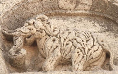 சிற்பத்திற்குள்  சிற்பங்கள்