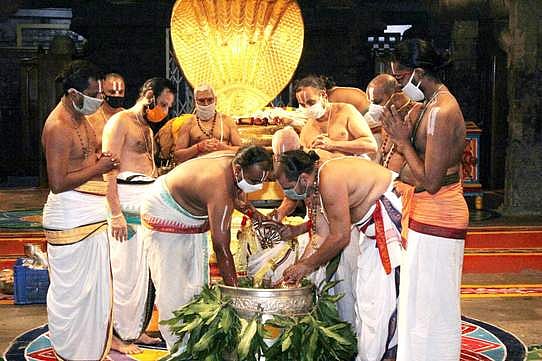 அனந்த பத்மநாப சுவாமி விரதம்: திருமலையில் தீா்த்தவாரி
