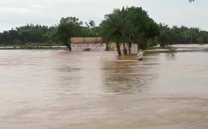 ஆப்கானிஸ்தானில் கடும் வெள்ளம்: 33 பேர் பலி