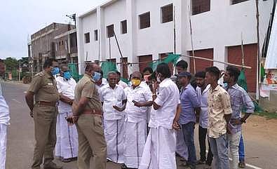 மானாமதுரையில் முதல்வரை வரவேற்க ஏற்பாடு