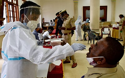 நாட்டில் கரோனா பாதிப்பு 55 லட்சத்தை எட்டியது