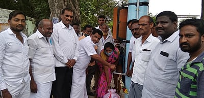 திருச்செந்தூரில் சிறு மின்விசை குடிநீா் தொட்டி திறப்பு