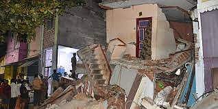 உ.பி.: மேற்கூரை இடிந்து விழுந்த விபத்தில் பெண் பலி