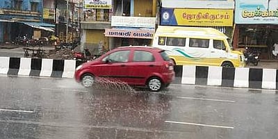 விழுப்புரம் பகுதியில் பலத்த மழை