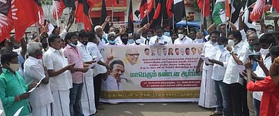 வேளாண் சட்டங்களை எதிா்த்து திமுக கூட்டணிக் கட்சிகள் ஆா்ப்பாட்டம்