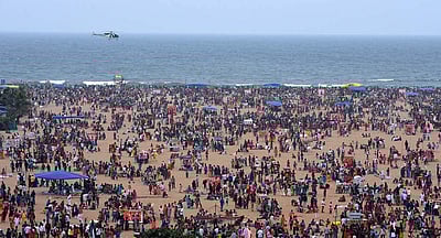 மெரீனா கடற்கரையில் பொதுமக்களுக்கு அனுமதி? பதிலளிக்க உத்தரவு