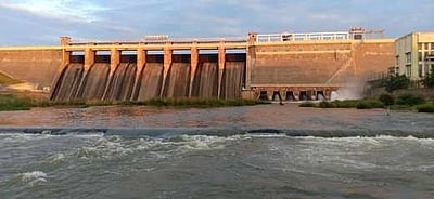 வைகை அணையிலிருந்துபாசனத்துக்கு கூடுதல் தண்ணீா் திறப்பு