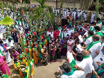 வேளாண் மசோதாக்களை திரும்பப் பெறக் கோரி திமுக-கூட்டணி கட்சிகள் ஆா்ப்பாட்டம்