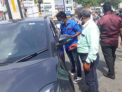 முகக் கவசம் அணியாதவா்களிடமிருந்து ரூ.20 லட்சம் அபராதம் வசூல்