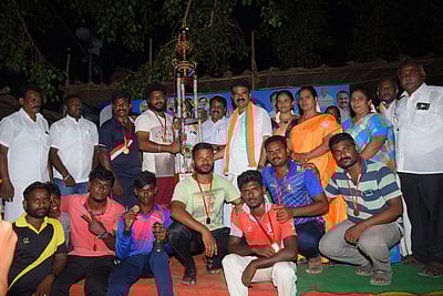 கிரிக்கெட் போட்டிகள்: பரிசளிப்பு