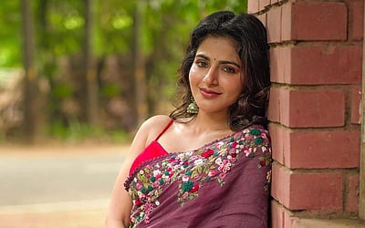 கியூட் ஐஸ்வர்யா மேனன் - புகைப்படங்கள்