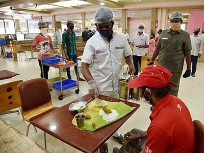 ஞாயிறன்று உணவகங்களில் பார்சல் சேவைக்கு(குறிப்பிட்ட நேரம்) மட்டும் அனுமதி