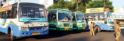 மாவட்டங்களுக்கிடையே பேருந்து போக்குவரத்து தொடங்கியது: சென்னையில் இருந்து 7 ஆயிரம் பயணம்