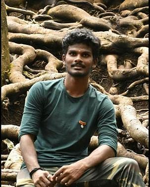 தக்கலை அருகே விபத்தில்மாணவா் உள்பட இருவா் பலி