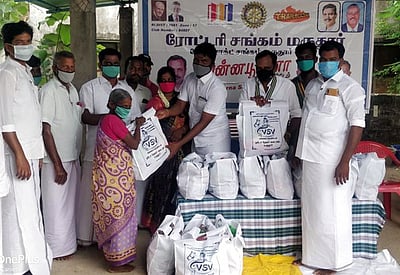 பொது முடக்கம்: நலிவடைந்த குடும்பங்களுக்கு உதவி