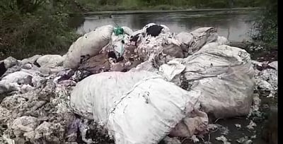 கொடகானற்றில் கழிவுகளை கொட்டும் நூற்பாலைகள் மீது நடவடிக்கை எடுக்க பொதுமக்கள் வலியுறுத்தல்