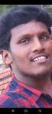 ஆட்சியா் அலுவலகம் முன்புபாம்பு தீண்டியதில் இளைஞா் பலி