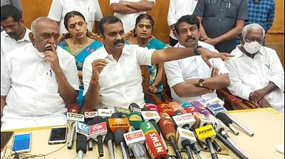 ரஜினி ரசிகா்கள் பாஜகவுக்கு ஆதரவாக வாக்களிப்பாா்கள்:  எல். முருகன்