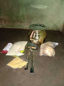 விராலிமலையில் பொங்கல் சீா் வழங்கல்