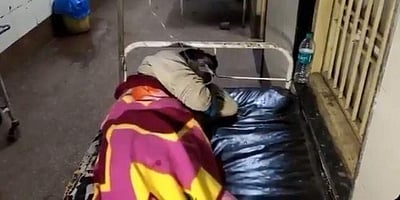 ம.பி.யில் போலி மதுபானம் அருந்தி 20 பேர் பலி: ஆட்சியர் நீக்கம்