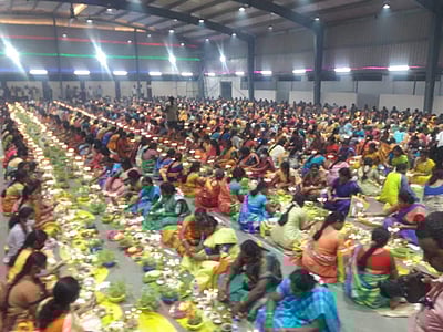 தில்லியில் போராடும் விவசாயிகளுக்கு ஆதரவாக நாமக்கல்லில் 1,008 திருவிளக்கு பூஜை