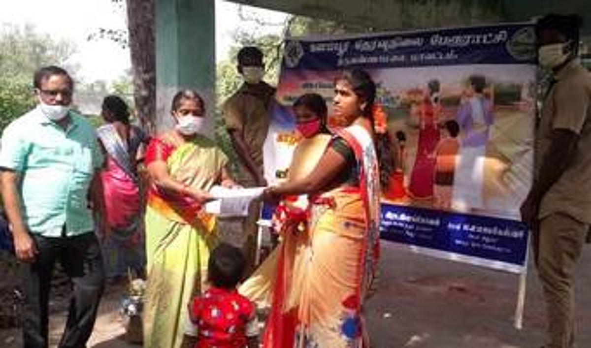 களம்பூா் பேரூராட்சியில் பொங்கல் விழா