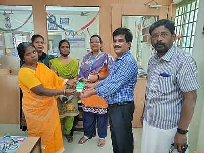 சாலையோர வியாபாரிகளுக்கு கடனுதவி