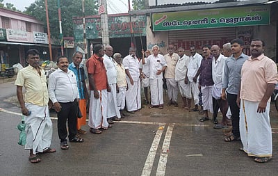 தைத் திருநாள்: சாத்தான்குளத்தில் திமுக கொடியேற்று விழா