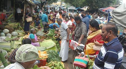 மழையிலும் களைகட்டிய பொங்கல் பொருள்கள் விற்பனை