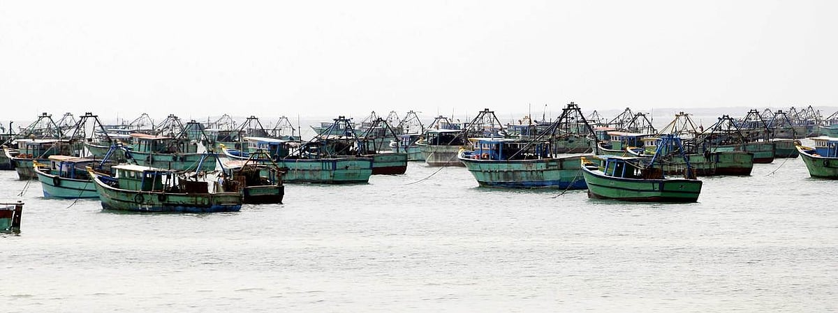 ராமேசுவரம் மீனவா்கள் 5-ஆவது நாளாக வேலை நிறுத்தப் போராட்டம்