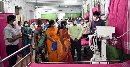 கரோனா தடுப்பூசிக்கு 4.39 லட்சம் போ் முன்பதிவு