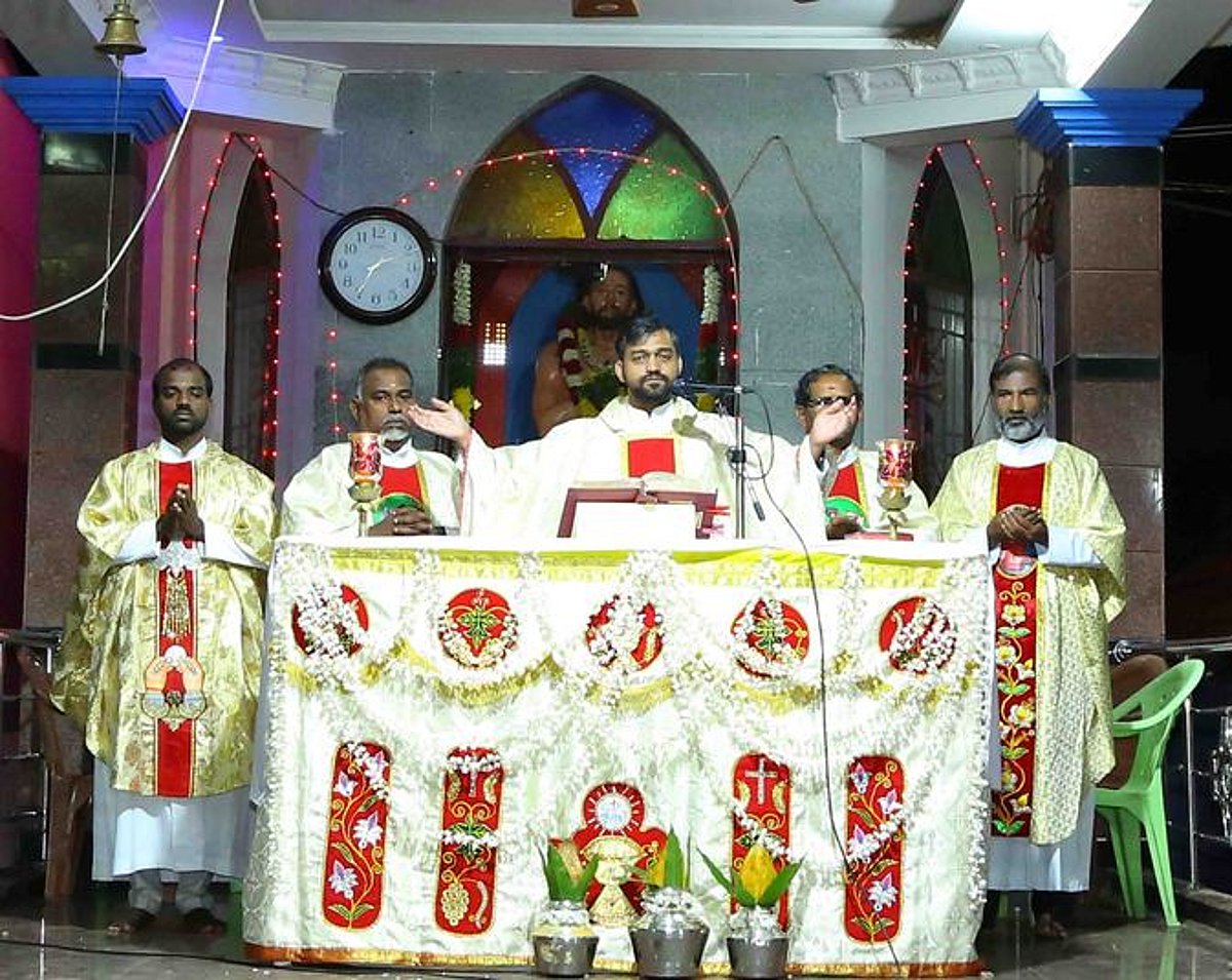 குருவிநத்தம் ஆலயத்தில் தமிழா் திருநாள் திருப்பலி