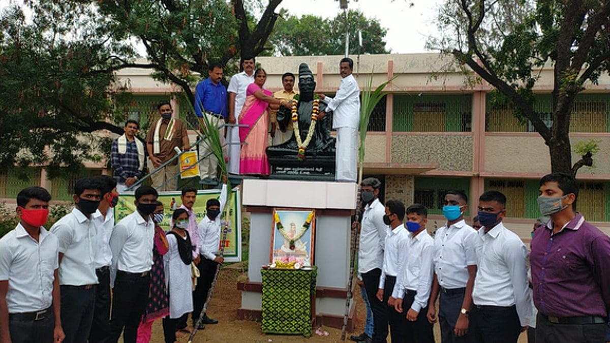 ராசிபுரம் அரசு கல்லூரியில் திருவள்ளுவா் தினவிழா