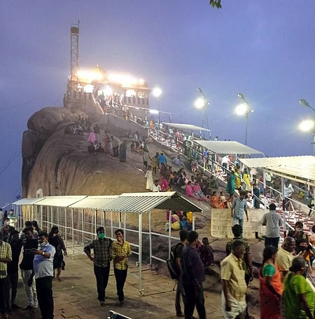 காணும்பொங்கல்: கோயில்களில் குவிந்த பொதுமக்கள்