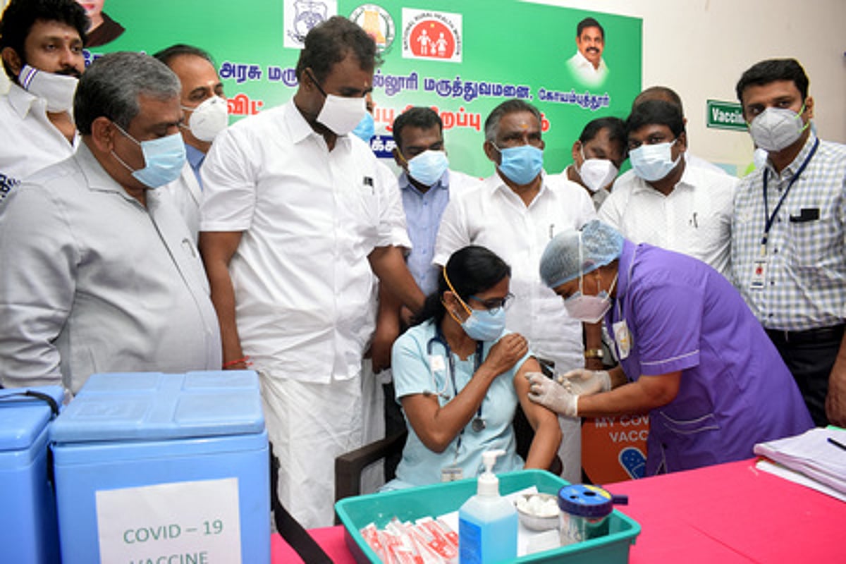கரோனா தடுப்பூசி: கோவையில் 57 ஆயிரம் போ் இணையத்தில் பதிவு