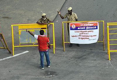 மெரீனா, எலியட்ஸில் போக்குவரத்து மாற்றம்: மூடப்படும் 25 மேம்பாலங்கள்