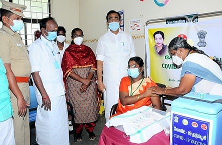 அரியலூா் மாவட்டத்தில் தொடங்கியதுகரோனா தடுப்பூசி போடும் பணி