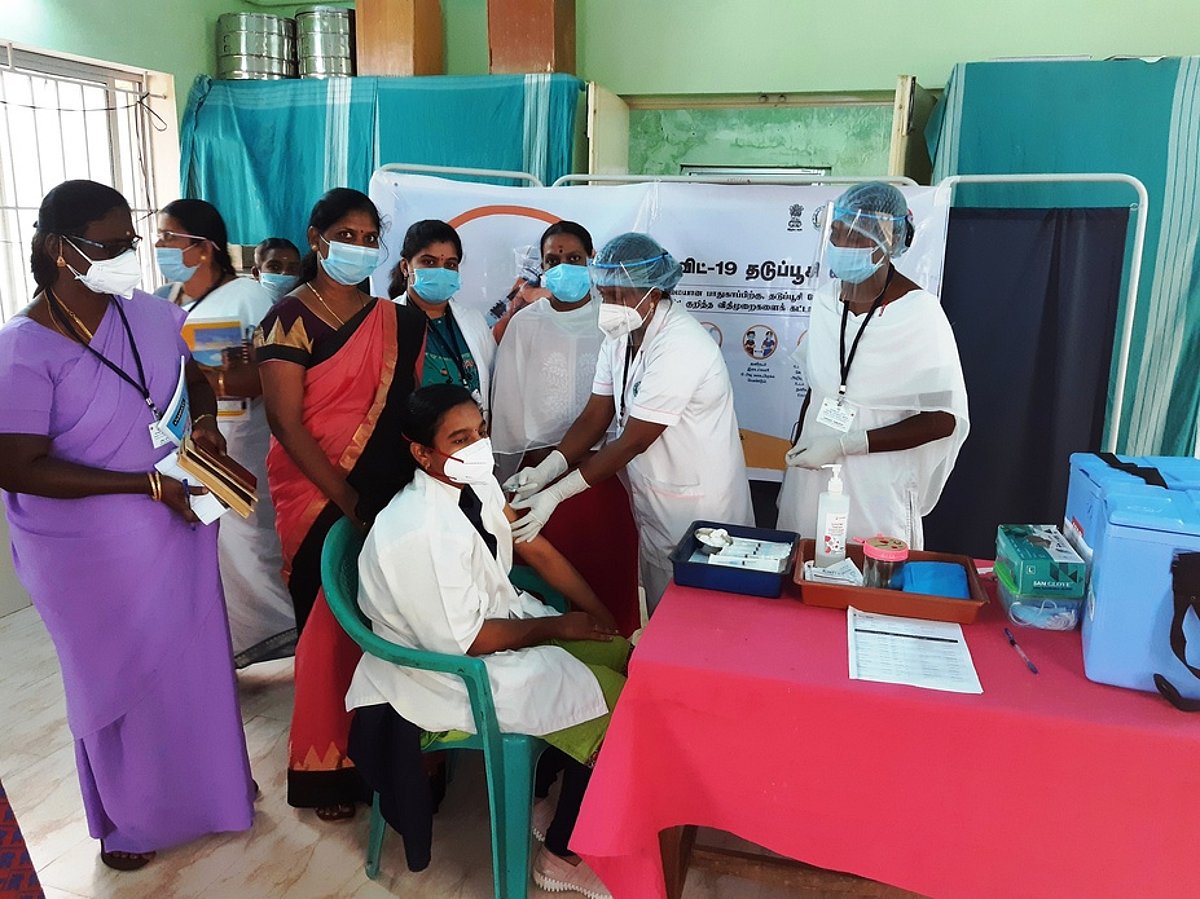 மாவட்டத்தில் 4 மையங்களில் கரோனா தடுப்பூசி முகாம்