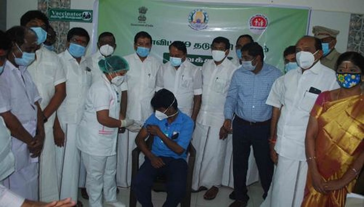 ஈரோடு மாவட்டத்தில் கரோனா தடுப்பூசி போடும் பணி துவக்கம்