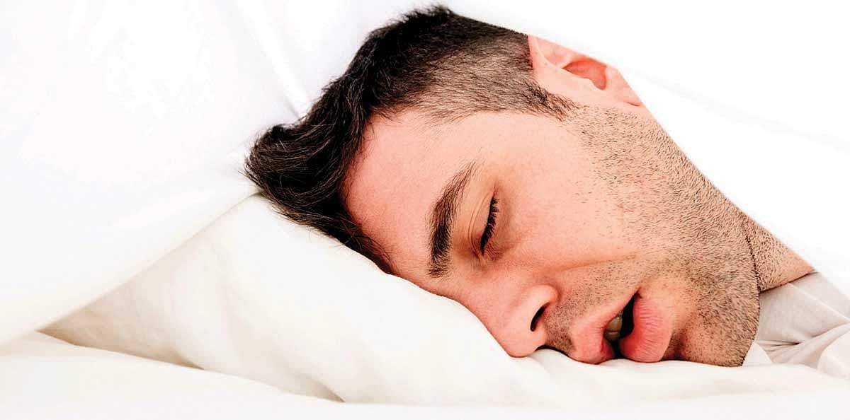 ஆயுள் காக்கும் ஆயுர்வேதம்: பகல் தூக்கம்... நல்லதும் கெட்டதும்!