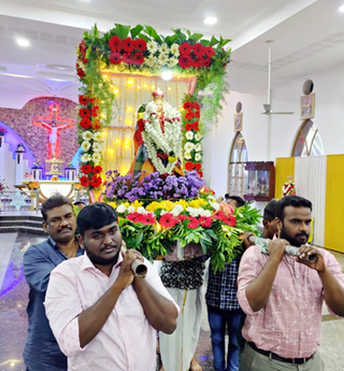 குழந்தை மாதா ஆலய தோ்த் திருவிழா