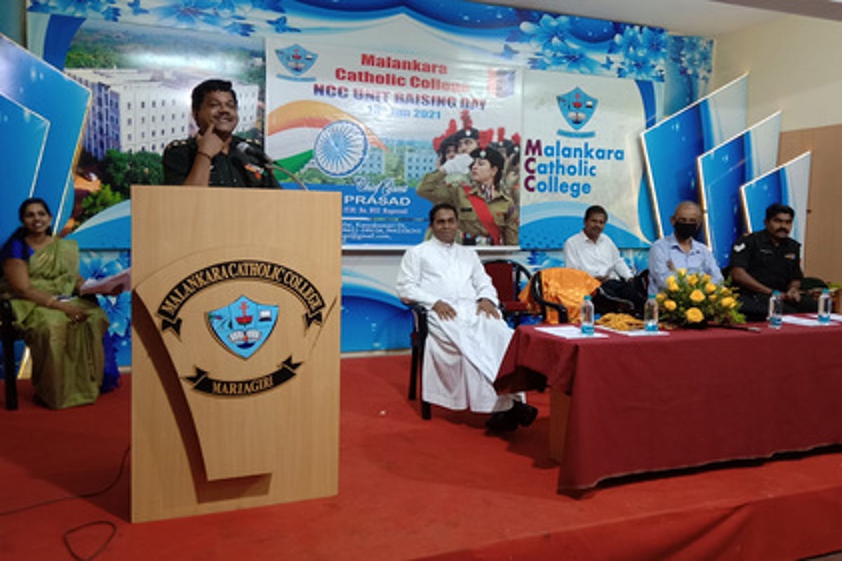 மரியகிரி கல்லூரியில் என்சிசி தின விழா