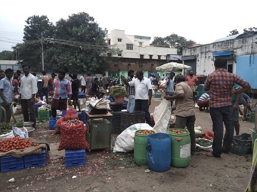 10 மாதங்களுக்குப் பின் சிவகாசி நகராட்சி காய்கனி சந்தை திறப்பு