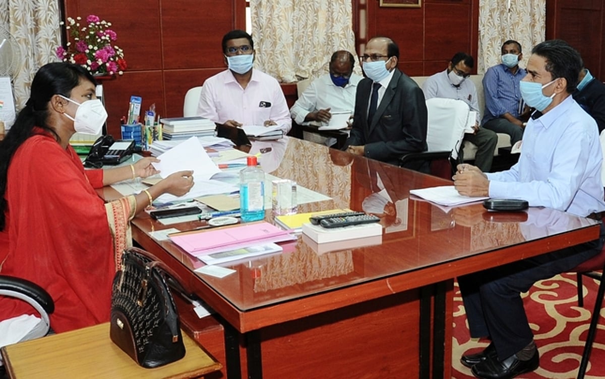 ஜனவரி 19இல் பள்ளிகள் திறப்பு: ஆட்சியா் ஆலோசனை