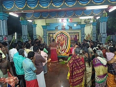 ஸ்ரீமுத்துமாரியம்மன் கோயிலில் சப்பர பவனி