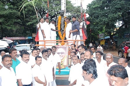 தென்காசி பகுதியில் திமுக கொடியேற்று விழா